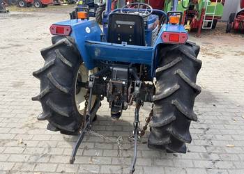 Iseki TL 2701 z turem mini ciągnik traktor