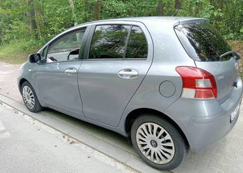 Toyota Yaris 1.3 benz. 2010r, 5 drzwi, klima, zadbany.
