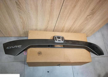 Honda Civic X 2018 sedan blenda na klapę tył kamera cofania Honda Civic X 2018 sedan blenda na klapę tył kamera cofania