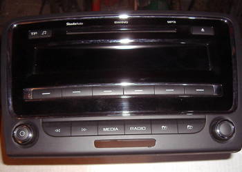 SKODA SUPERB 2 RADIO CD SWING 3T0035186 + KOD