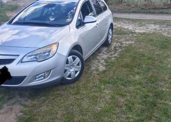 Sprzedam Opel Astra J kombi 1 7 CDTI rok 2011
