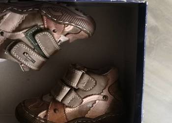 Sprzedam buty dziecięce skórzane z firmy Kordeckiego