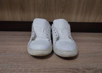 Białe sneakersy Lasocki – rozmiar 38