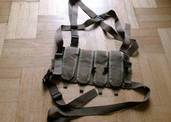 Pasoszelki szare z ładownicami