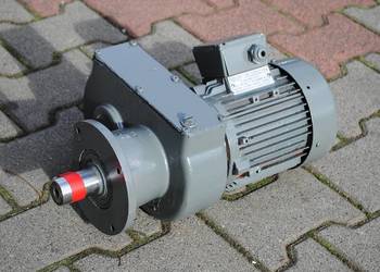 Motoreduktor kołnierzowy 0.75kw. 22obr./min.. Fvat