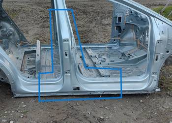 VW ID4 11A , 2024r SUV 5D  SŁUPEK ŚRODKOWY PRAWY  