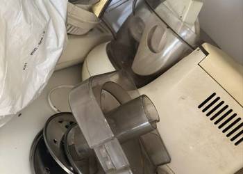 Starszy prl robot kuchenny