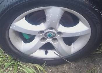 Komplet 4 szt alufelg + opony R15 Skoda VW