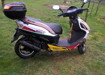 Skuter Benzer 126 km przebiegu