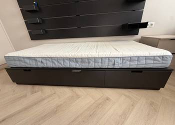 Lozko NORDLI z szufladami + materac VESTMARKA 9x200