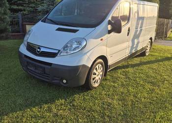 Sprzedam Opel Vivaro 2.0 CDTI ładny długi klima koła zima