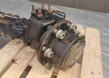 Case Farmlift {Zwolnica Zwrotnica lewy przód Carraro}