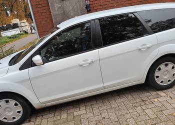 Sprzedam Ford Focus 1.6 benzyna