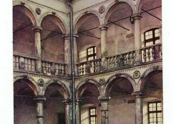 BARANÓW RENESANSOWY ZAMEK KRUŻGANKI