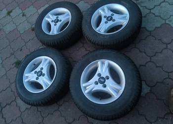 Polonez FSO 125  koła 13 felgi 5J trójramienne