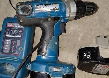 Wkrętarka makita ładowarka dwie baterie