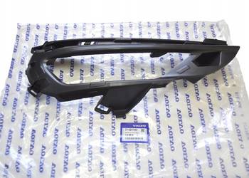 VOLVO XC60 II mocowanie prawego halogenu 31425180