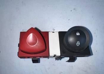 Włącznik awaryjnych Renault Megane II