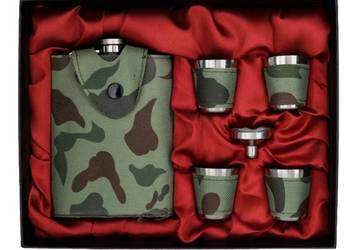 Srebrna Piersiówka w Etui Moro w Zestawie Prezentowym z 4 Kieliszkami