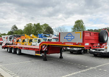 niskopodwoziowa Bodex NN3J Ładowność: 26.500kg 3osie SAF Przednia Podnoszo…