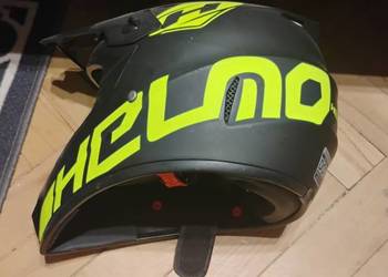 Mam na sprzedaż kask rowerowy i ma motor chyba też się nada
