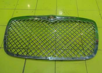 CHRYSLER 300C 06r atrapa grill