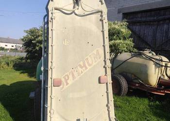 Opryskiwacz sadowniczy 2000L