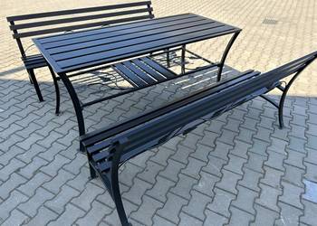Stół + 2 Ławki metalowe