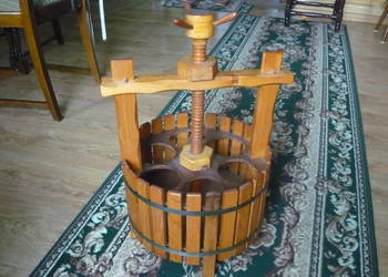 stojak na butelki