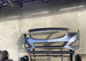 Mercedes W246 B klasa zderzak.