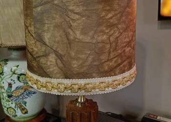 Lampka nocna z pięknym abażurem