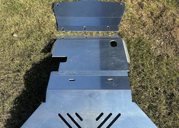 KOMPLET Aluminiowych Osłon Podwozia - Mercedes Klasy X  2.3L