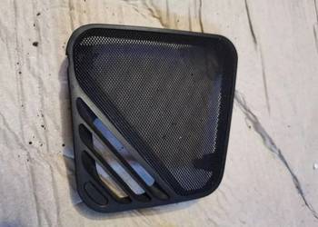 Maskownica głośnika kokpitu prawa BMW e34