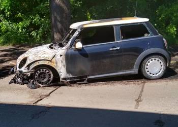 wrak auta MINI Cooper 2007 1,6 z kpl dokumentów oraz kpl 2 kluczy 125tys km