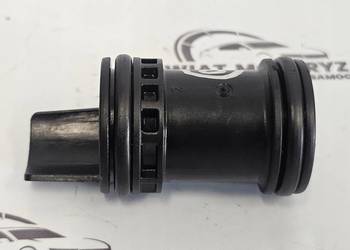 BMW 1 3 5 E87 E60 E90 X3 2.0 D N47D20C króciec wlewu oleju 70310380