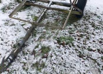 Przyczepa Rama przyczepy dyszel z hamulcem najazdowym oś koła do ukończenia