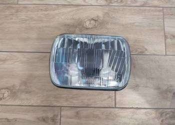 Lampy przednie do samochodu marki Fiat 126P