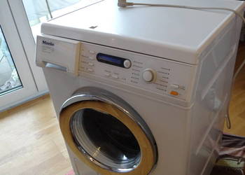 Pralka  Miele  W-3741  uszkodzona  nie  uruchamia się.