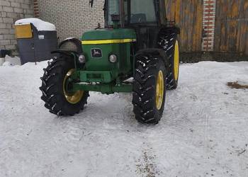 John Deere 2140
