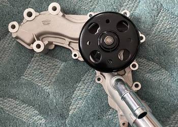 Pompa wody Pentastar 3.6 polift od 2016- zamiennik części MOPAR 04893940AD