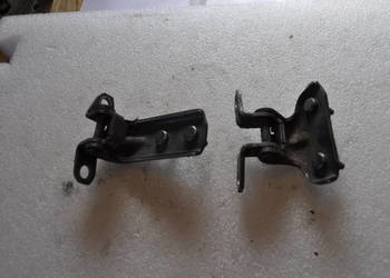 ZAWIAS DRZWI TYLNY PRAWY NISSAN OE 824202F030