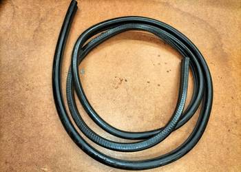 Uszczelka długa maski przedniej BMW E65 E66 Uszczelka długa maski przedniej BMW E65 E66