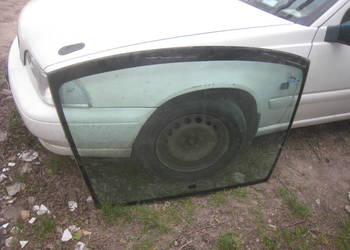 Szyba przednia przód czołowa toyota Yaris I 99-06