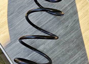 Sprężyna zawieszenia bmw E46 320d