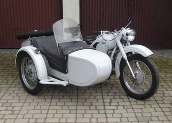 Ural M-62 z wózkiem bocznym