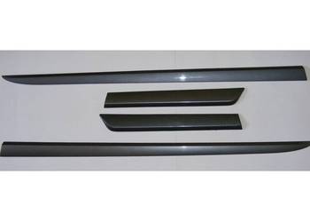Listwa drzwi Opel Astra GTC  Astra H listwa boczna ozdobna