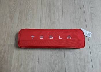 Apteczka Tesla Trójkąt ostrzegawczy Zestaw bezpieczeństwa drogowego