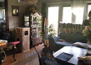 3 pokojowe mieszkanie z duszą na Bielanach