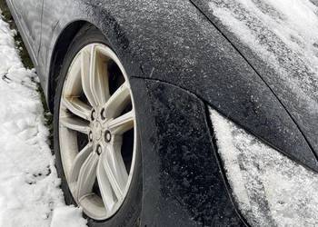 Błotnik tesla s prawy przód