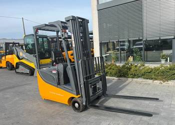 Elektryczny wózek widłowy trójkołowy 1.5T Gunter Grossmann